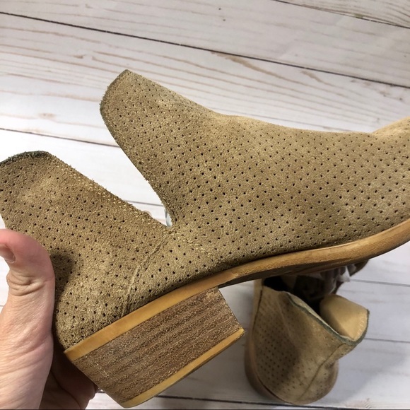 Lucky Brand Tan Booties Size 8.5 - Picture 11 of 15